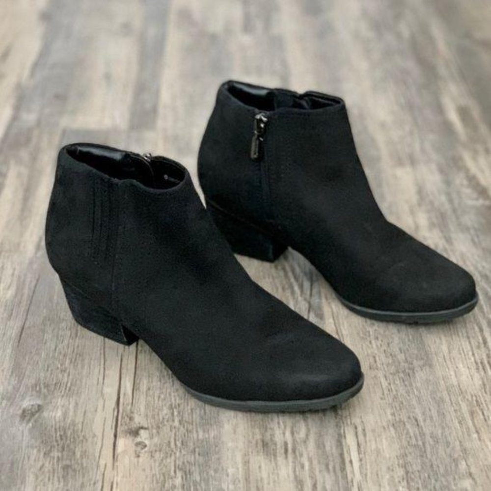 Blondo Valli Black Suede Waterproof Boots Booties